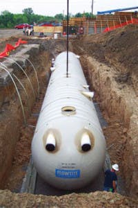 We1011 28 2 200x300 We1011 28 2 200x300