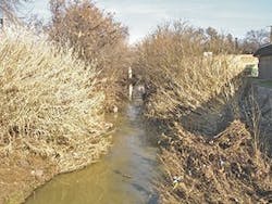 Ec1905 18 2 300x225 Ec1905 18 2 300x225