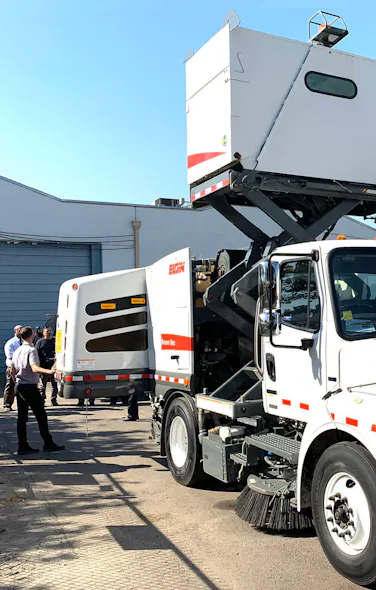 Javed Sweeper Elgin Sweeper Fights Greenhouse Gas Emissions with Hybrid-Electric ...