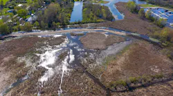 An aerial view of the entire levee.
