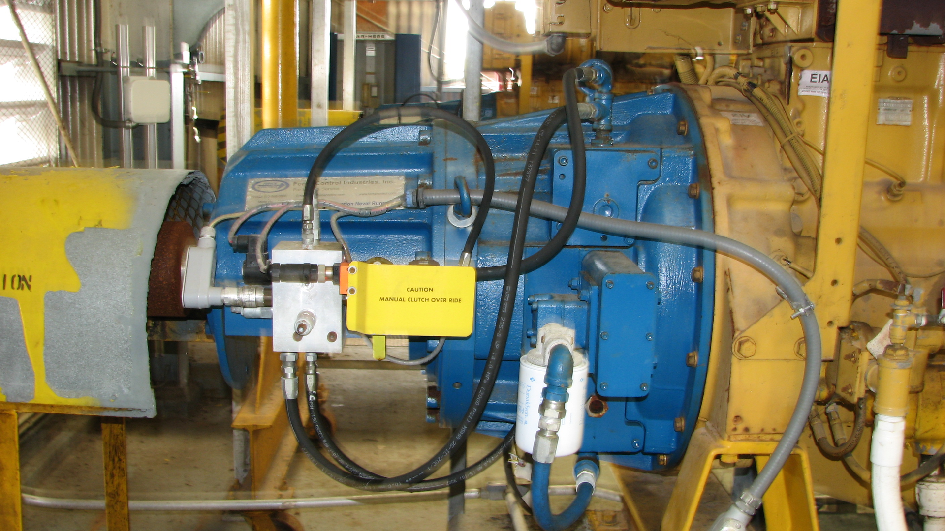 A close-up of the oil shear clutch.