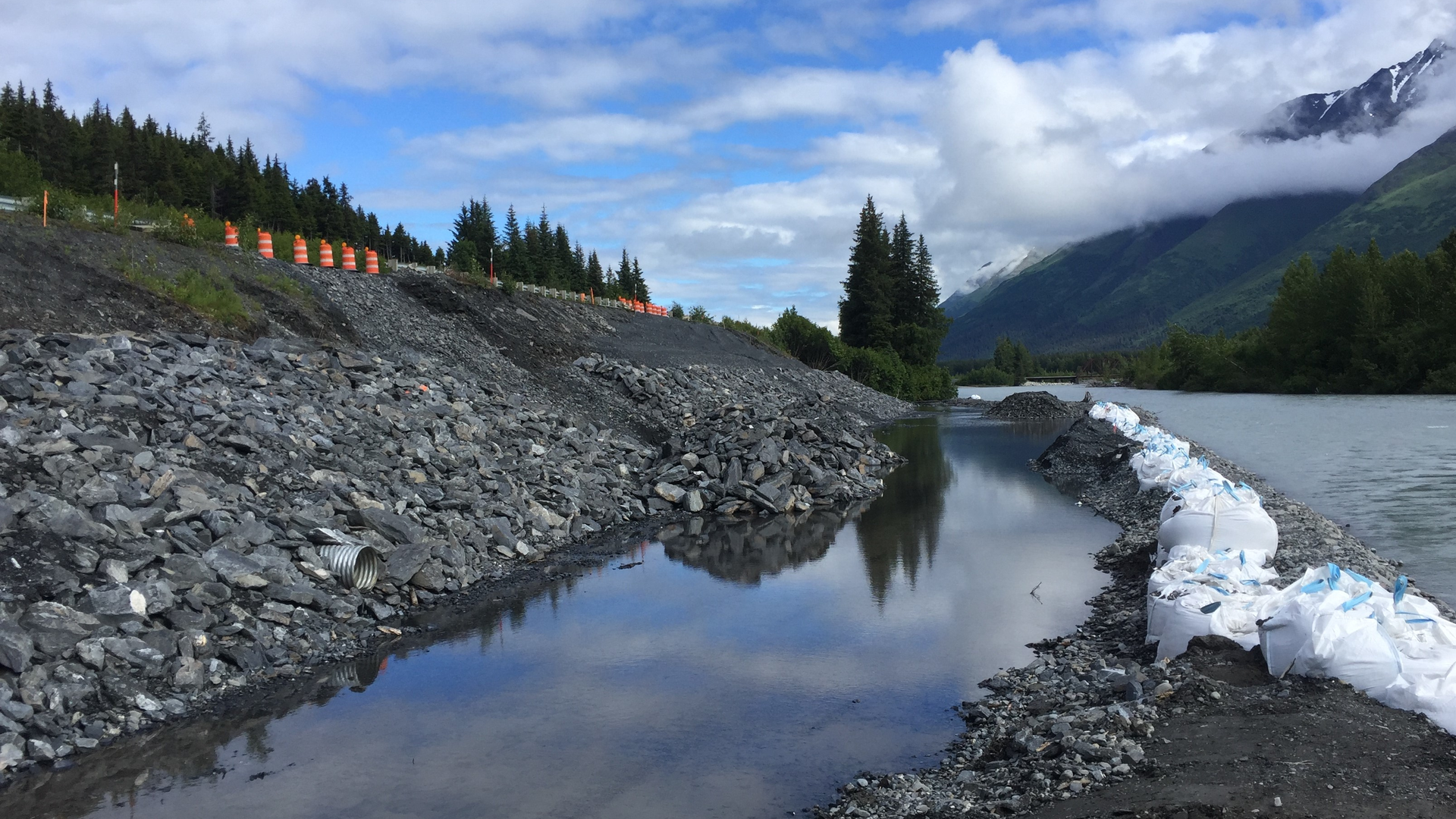 Public owners and private developers often need a general strategy to assist prime contractors to achieve permit compliance.