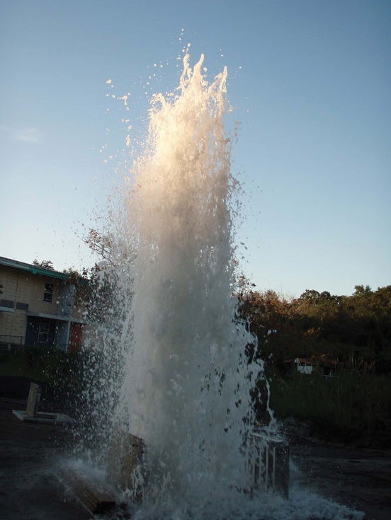 1654812064464 Figure4lakeholdenwellgeysering