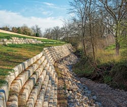 1654812256479 Redirocklimestone9inchsetbackwaterwilberthoustonpecanlakes8 1654812256479 Redirocklimestone9inchsetbackwaterwilberthoustonpecanlakes8