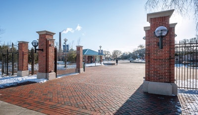 1654812626557-lincoln_park