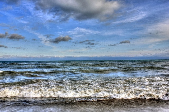 1654813177385-lakemichigan216309_640