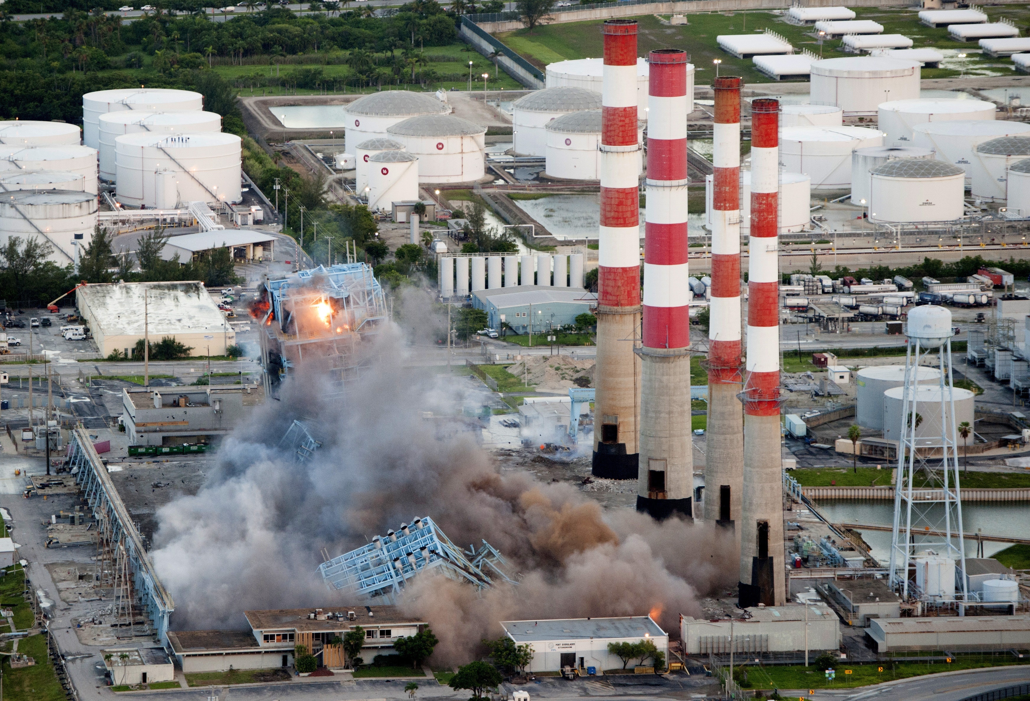 1655260376777 01 Fpl Port Everglades Power Plant Demolition