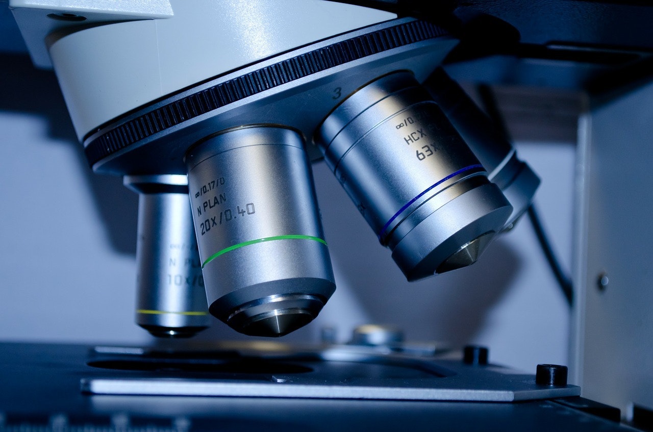 1655260654355-microscope275984_1280