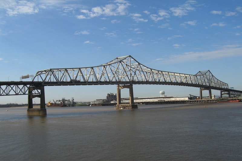 1655260774434 Batonrouge 1