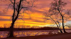 1655260792398-sunset4612312_1280
