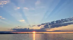 1655260793873-sunset958682_1280