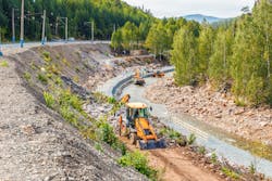 The project location was selected because the slope had suffered from poor vegetation cover and soil erosion for many years. The project location was selected because the slope had suffered from poor vegetation cover and soil erosion for many years.