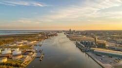 663b9d9b8b861926f2451144 Dreamstime Xxl 165308556 663b9d9b8b861926f2451144 Dreamstime Xxl 165308556