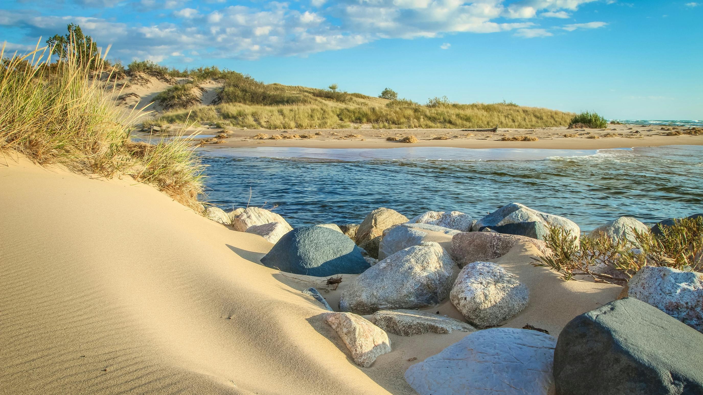 673f831509ee620838525e50 Dreamstime L 53173100