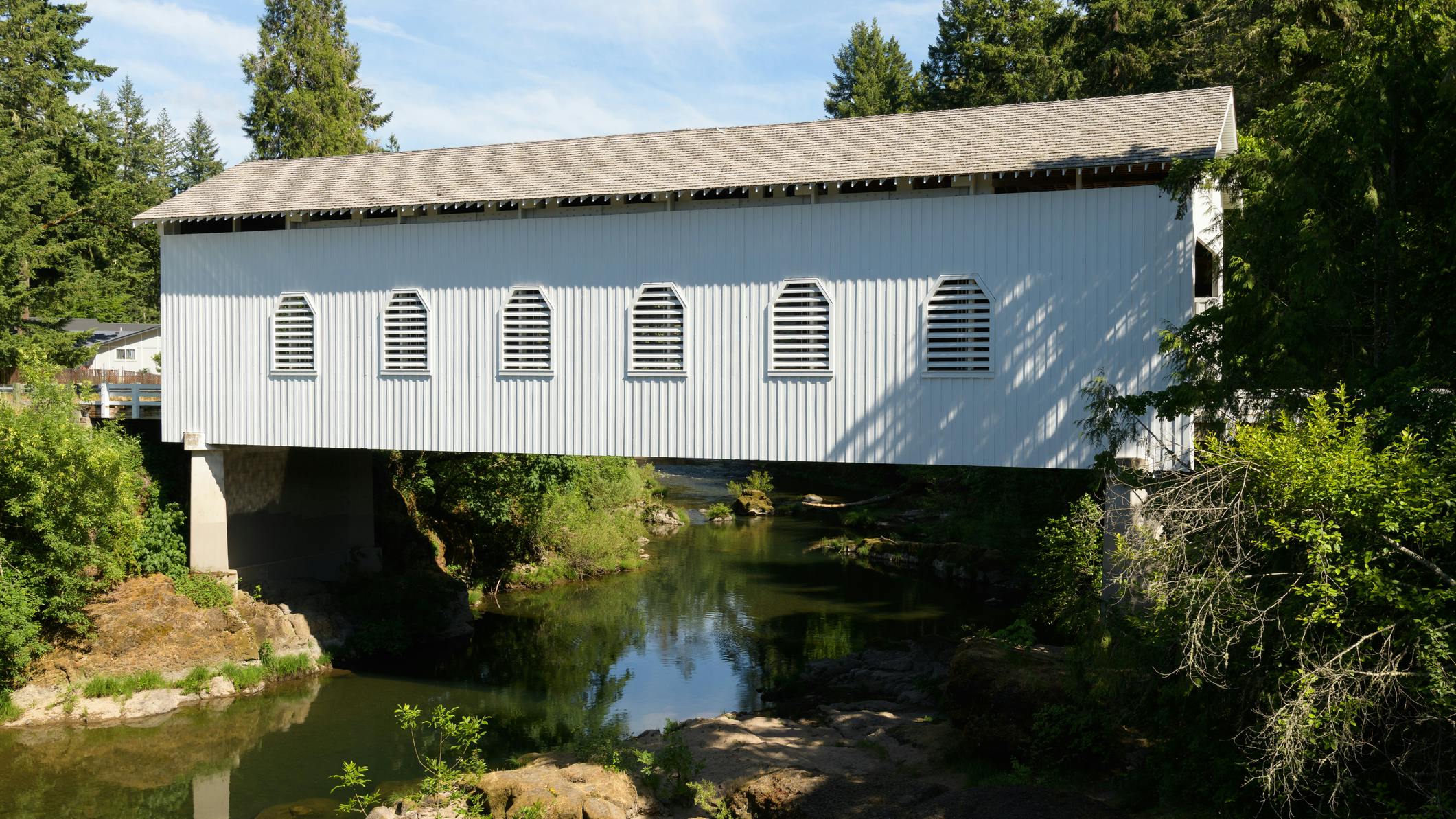 Dorena Covered Bridge in Lane County Oregon over Row River