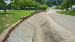 Combining green and gray infrastructure for stormwater management and flood risk reduction: Case studies from two urban areas in North Carolina Combining green and gray infrastructure for stormwater management and flood risk reduction: Case studies from two urban areas in North Carolina