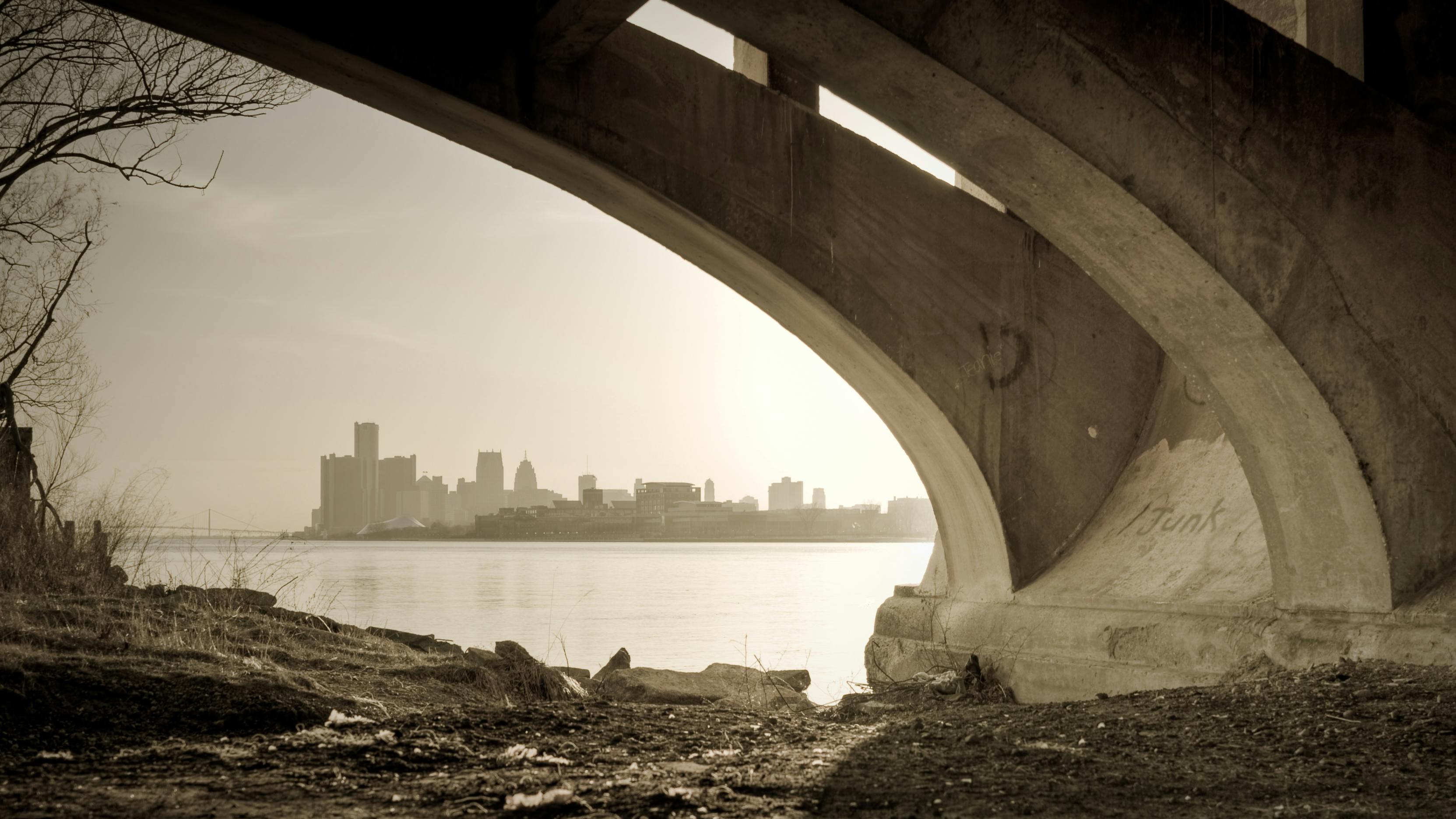 EPA resumes final phase of Rouge River sediment cleanup in Detroit